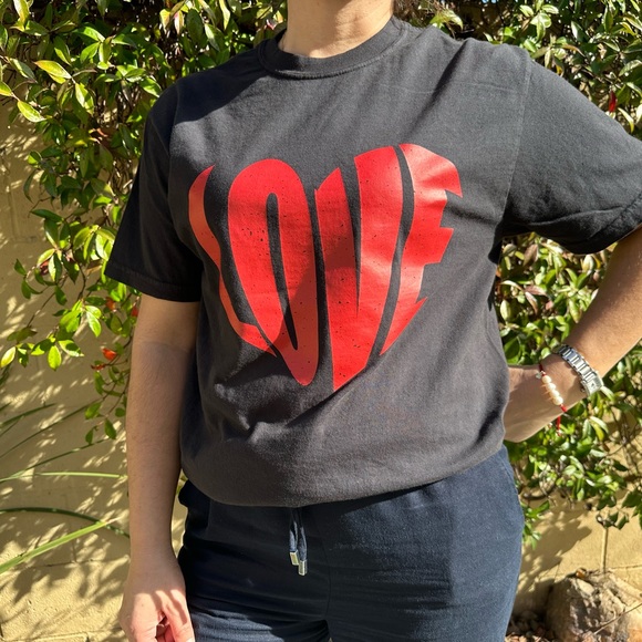 LOVE  Handmade Black T-Shirt Size Medium - Picture 2 of 2